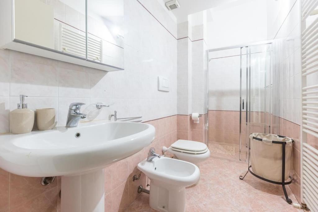 Tiarini 14 Apartman Bologna Kültér fotó